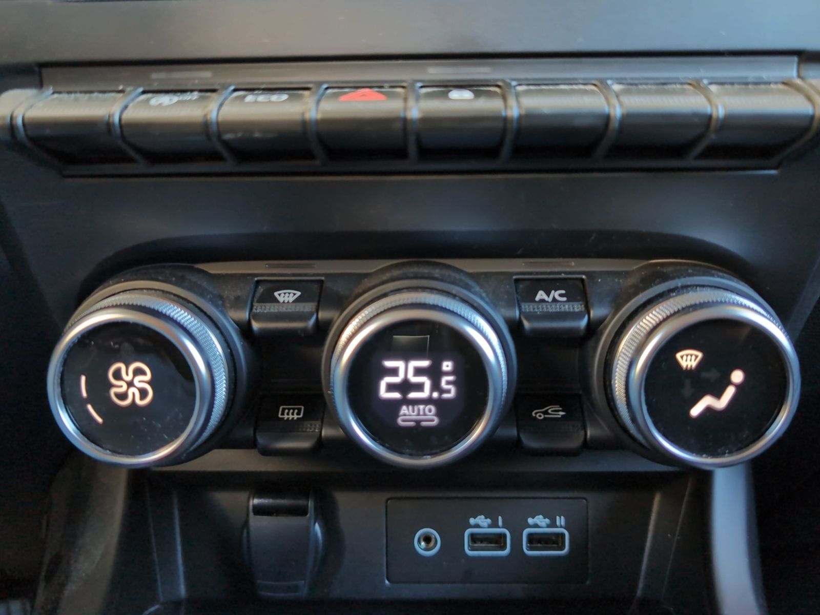 Renault Arkana Evolution TCe mild hybrid EDC - foto 18