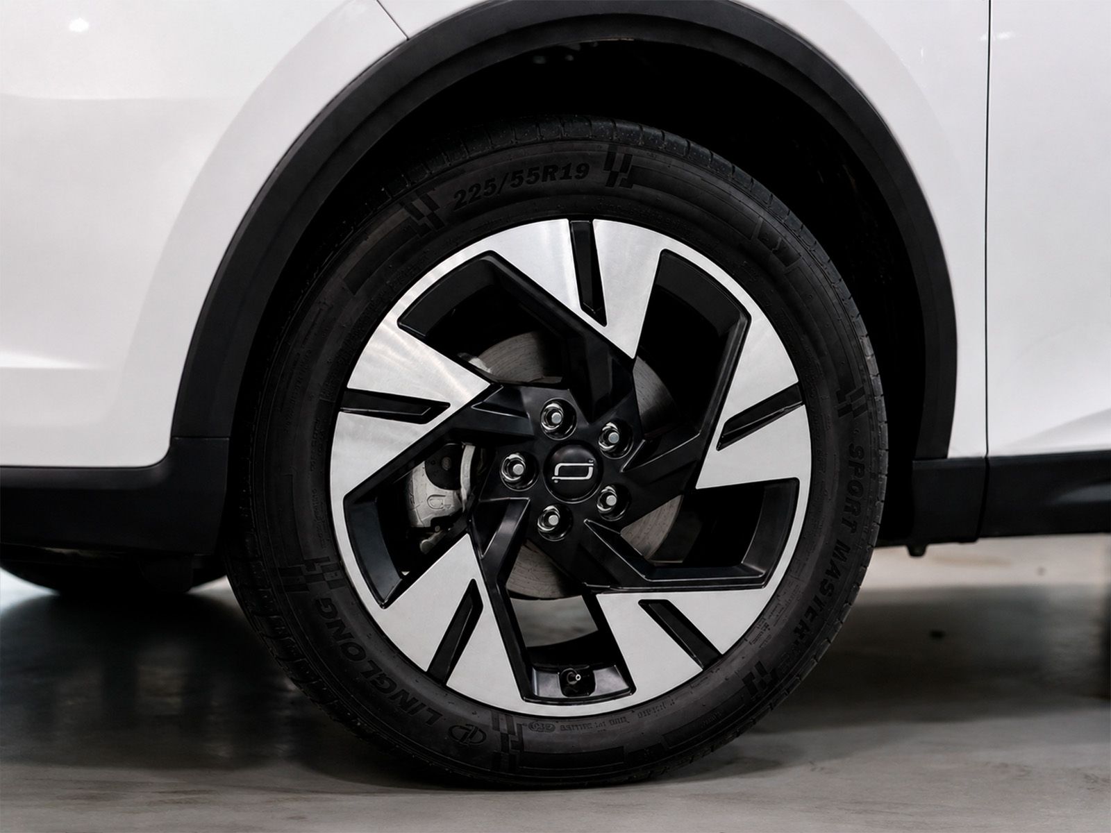 Bestune Joyee 07 1.5T PHEV Premium DCT - foto 34