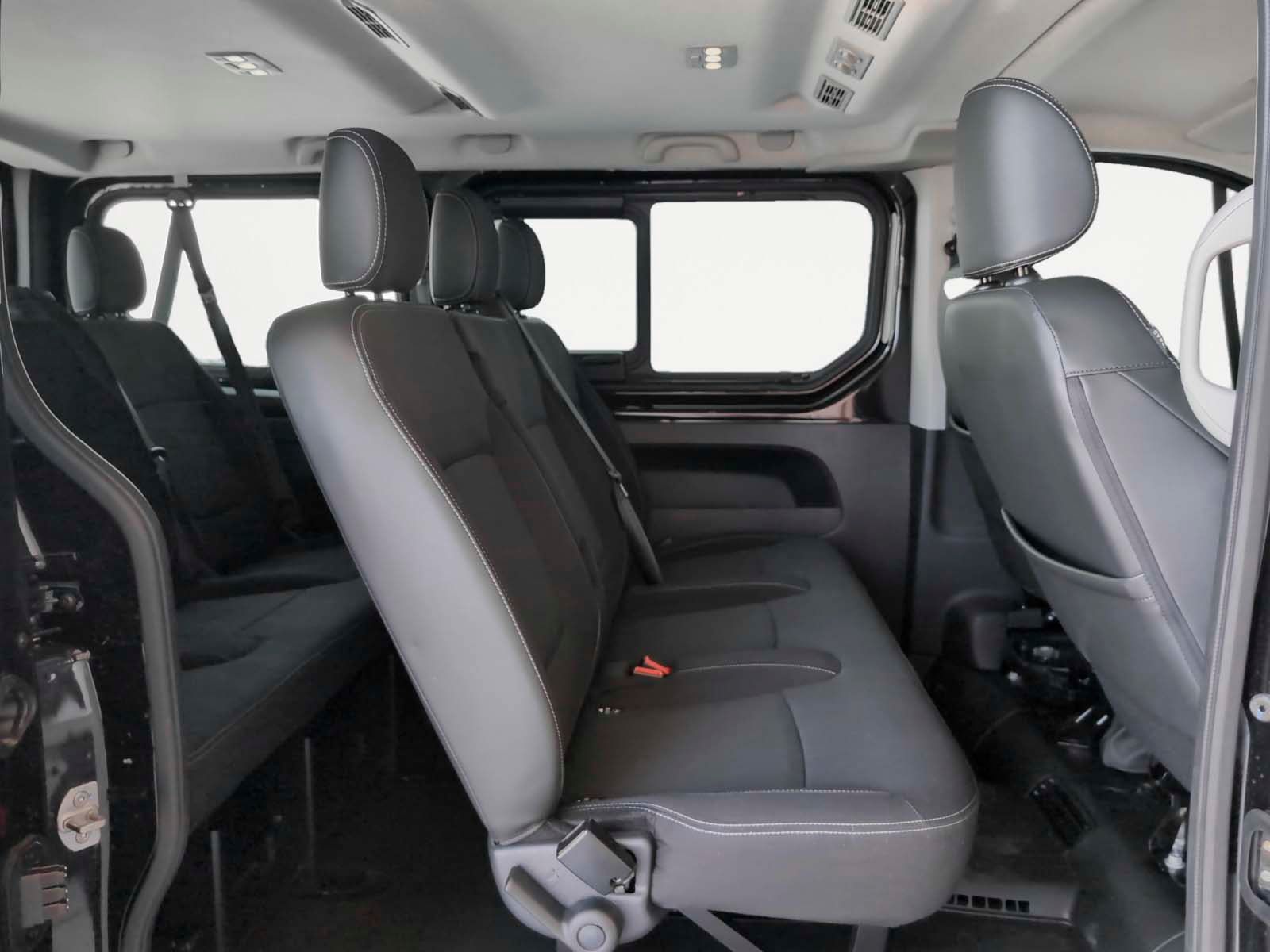 Nissan Primastar 2.0 dCi Acenta L1H1 1T - foto 11