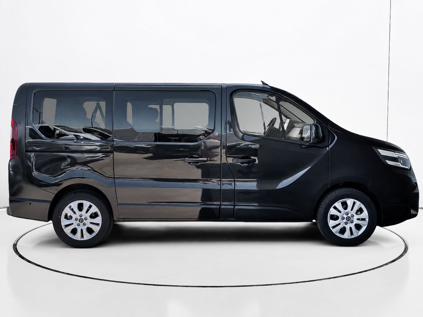 Nissan Primastar 2.0 dCi Acenta L1H1 1T - foto 2