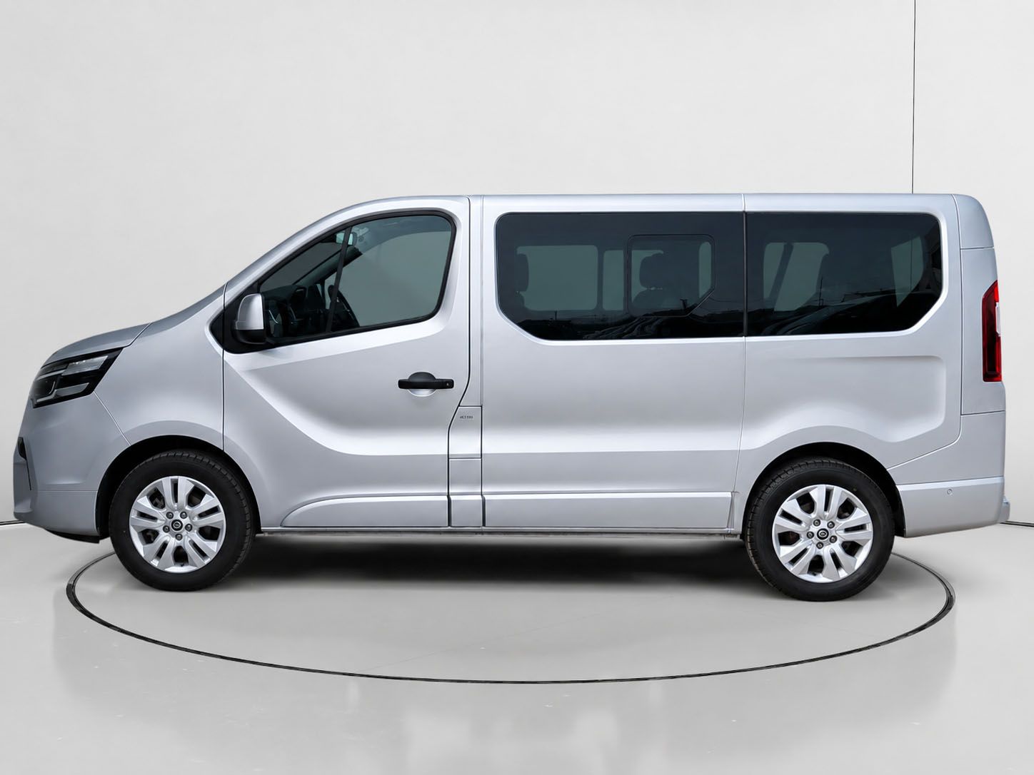 Nissan Primastar 2.0 dCi Acenta L1H1 1T - foto 6