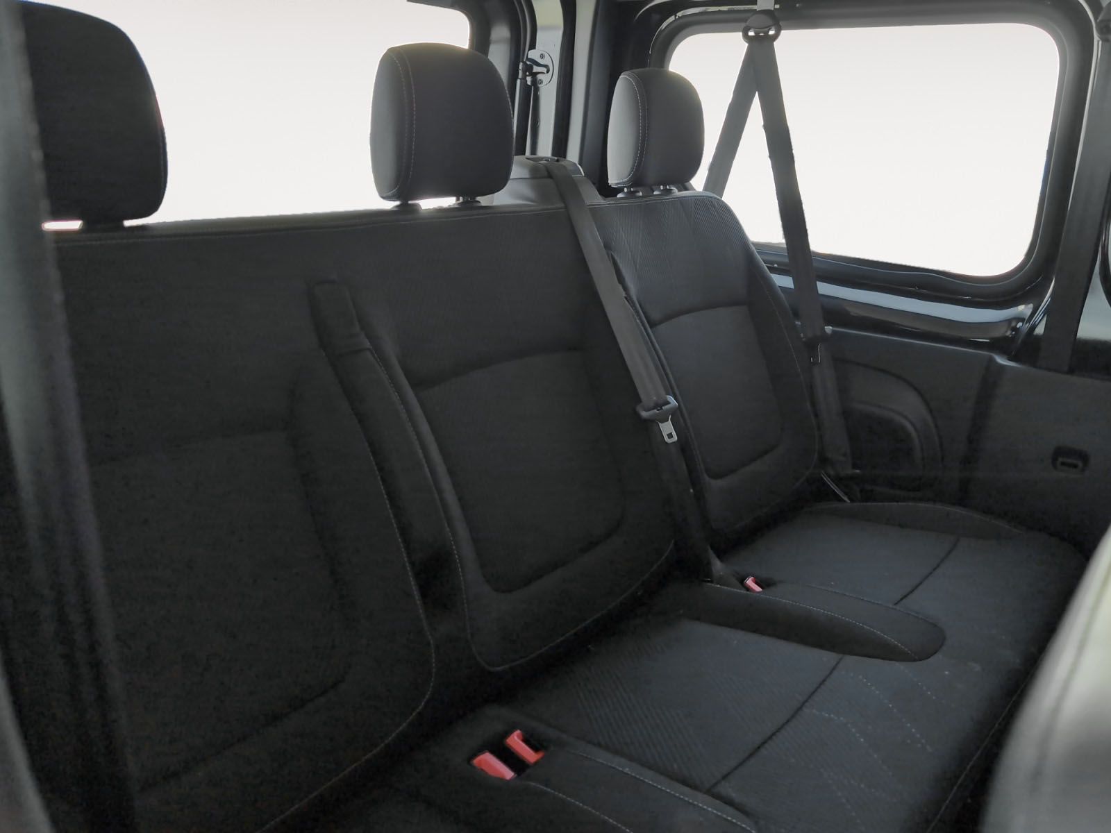 Nissan Primastar 2.0 dCi Acenta L1H1 1T - foto 12