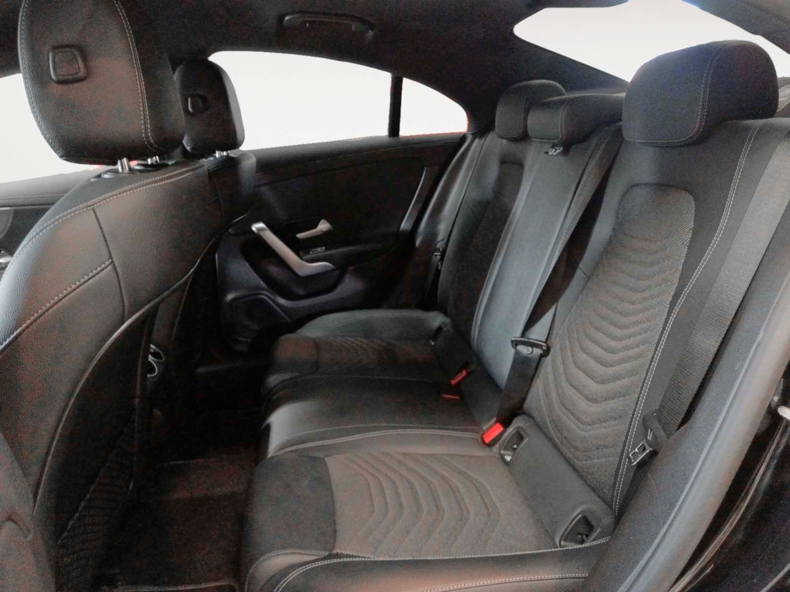Mercedes-Benz CLA 200 - foto 12