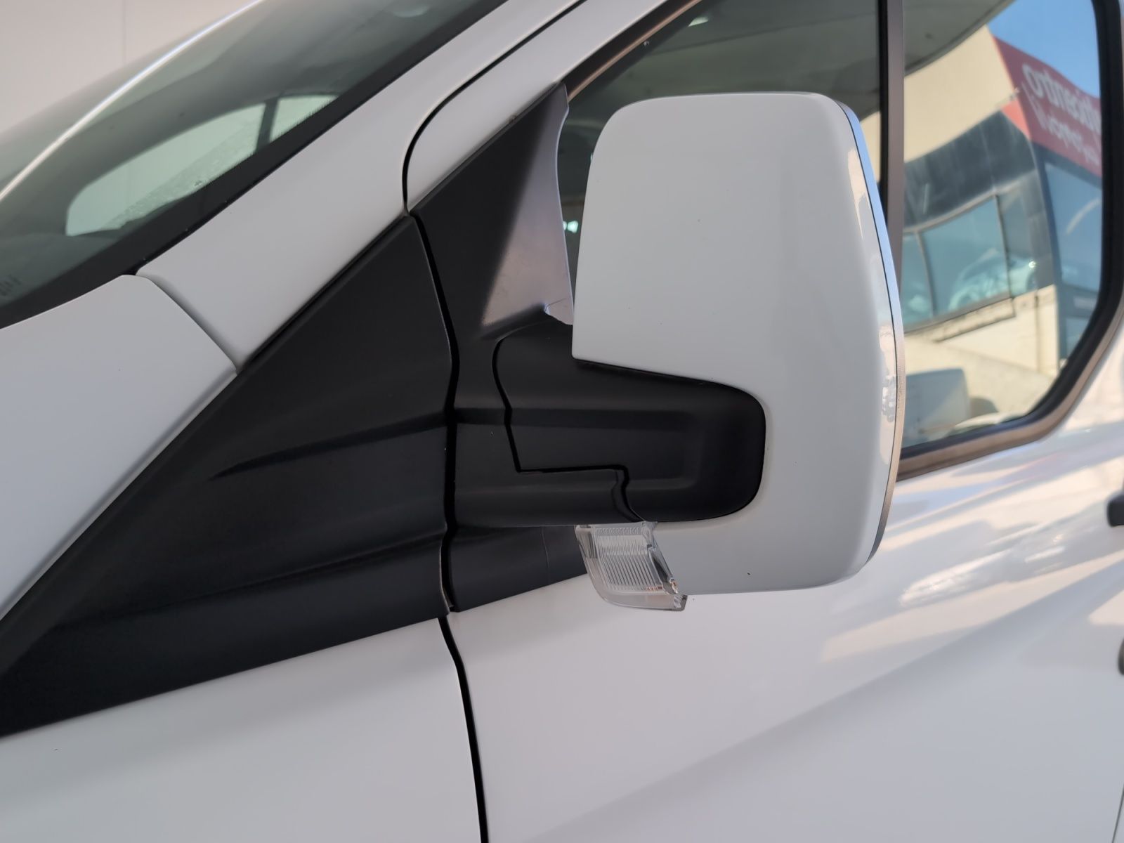 Ford Transit Custom Furgon 2.0 TDCi 320 L2 Trend - foto 21