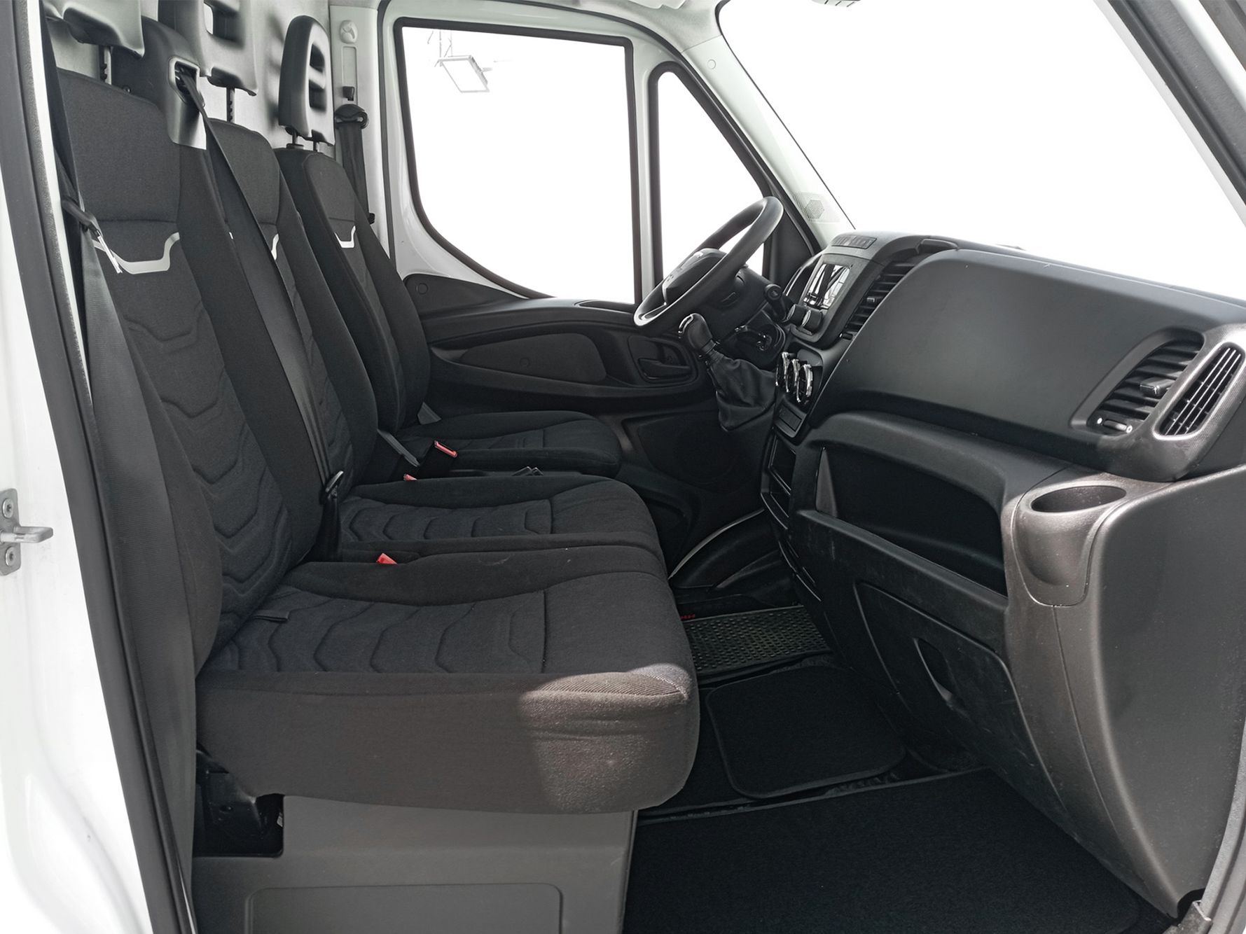 Iveco Daily Furgon 35S 14 V 3520L/H3 - foto 11