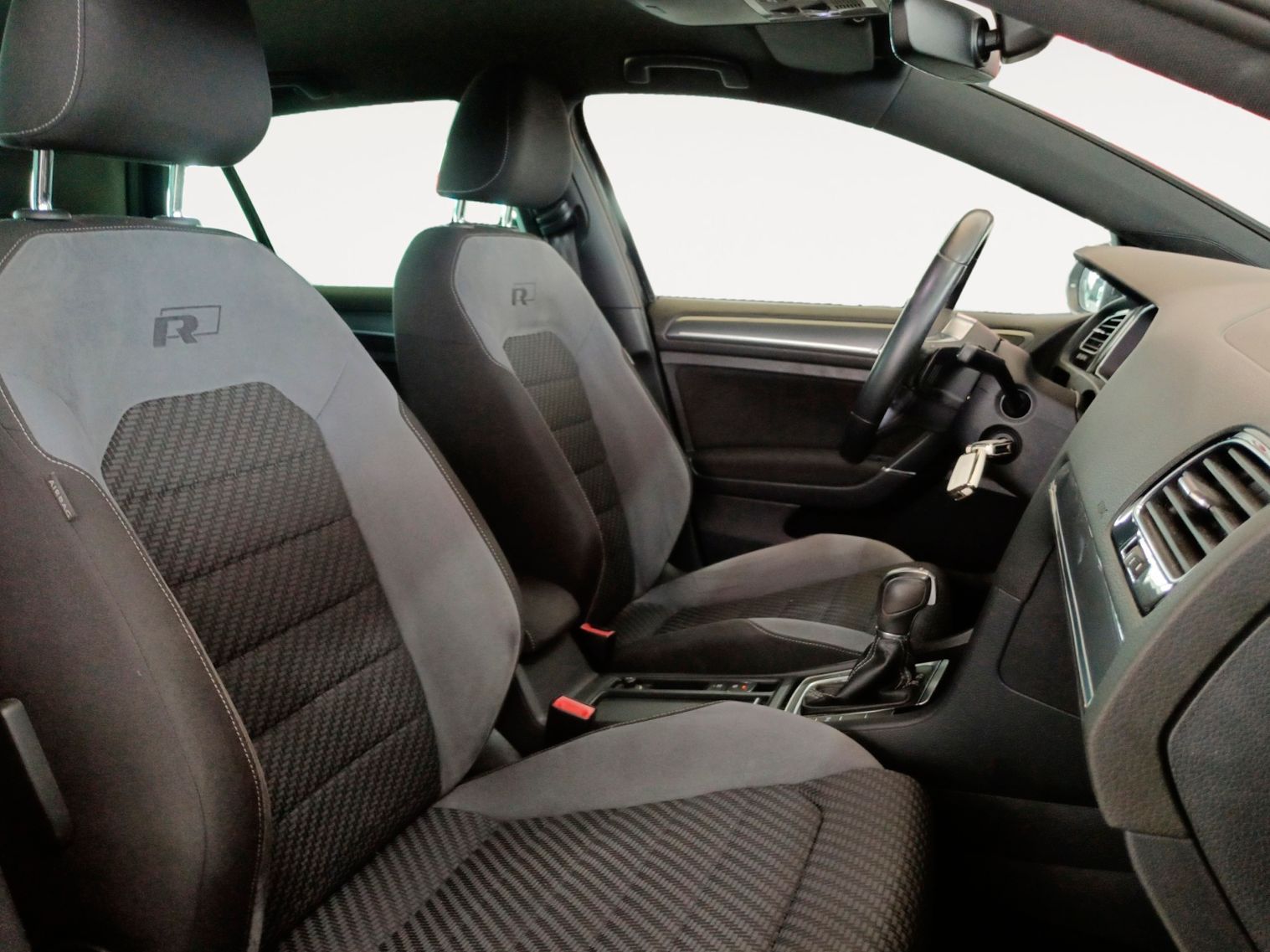 Volkswagen Golf Sport 2.0 TDI DSG - foto 11