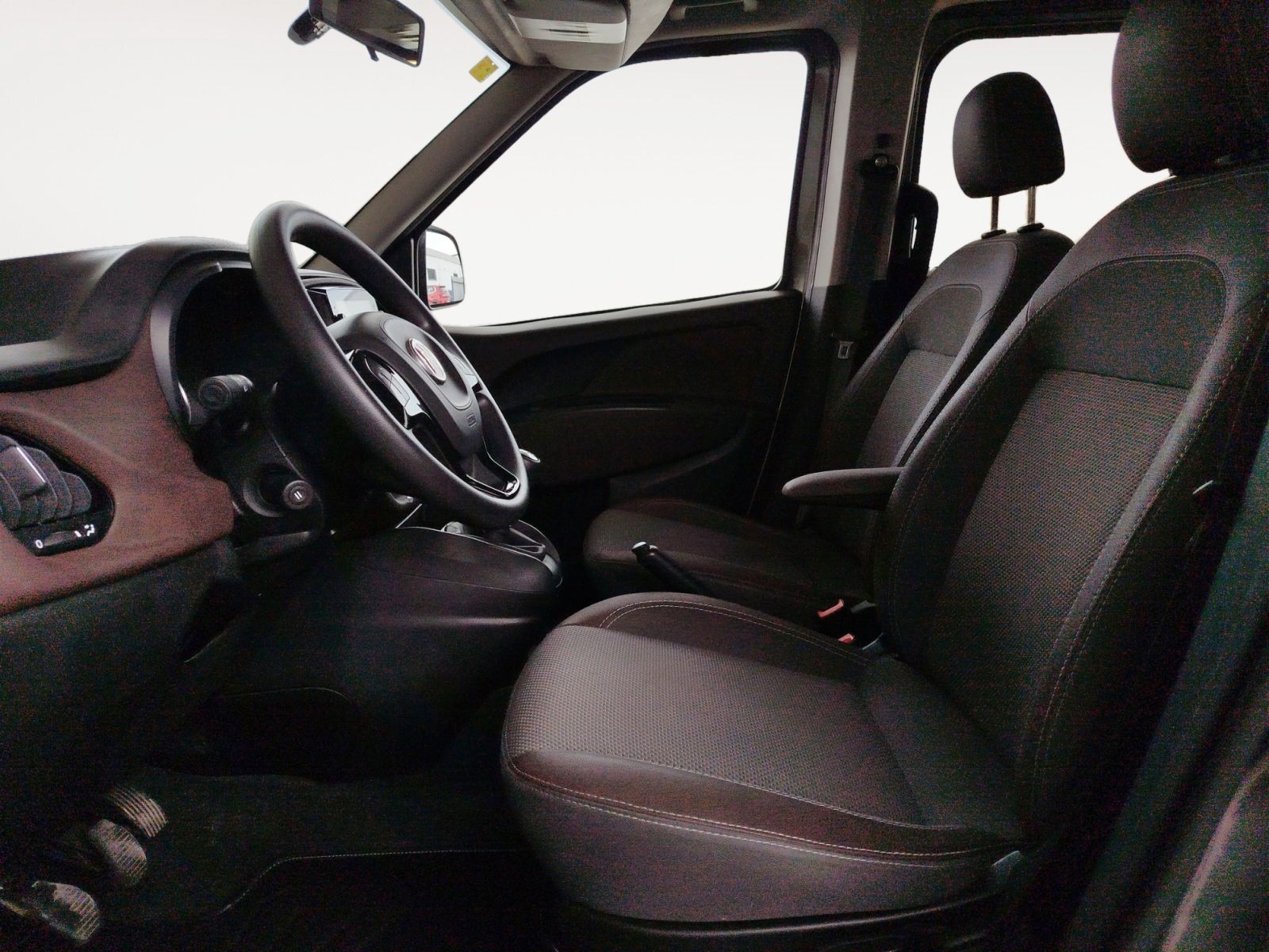 Fiat Doblò 1.6 MultiJet N1 Trekking - foto 9