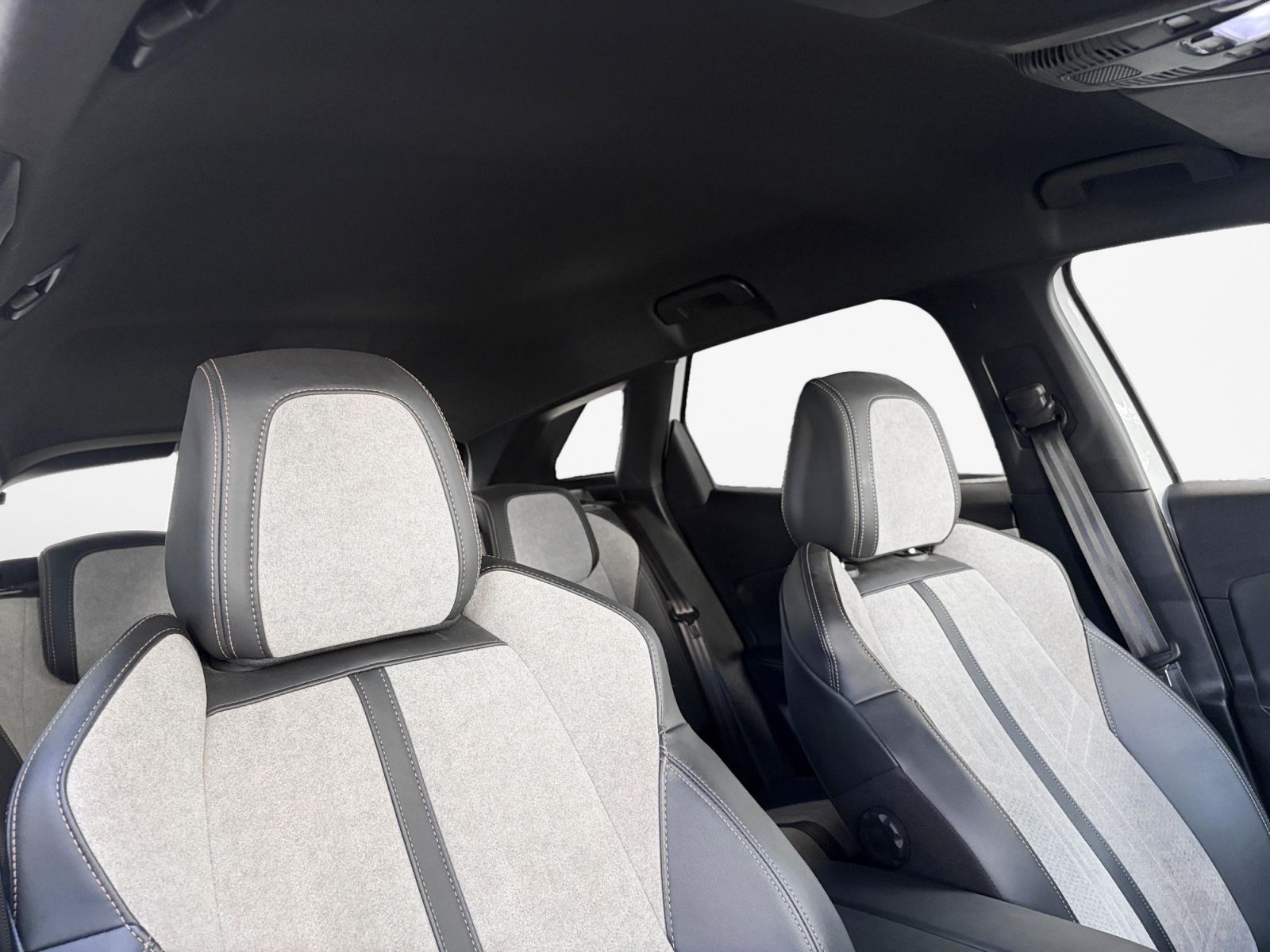 Peugeot 3008 Hybrid 225 Allure e-EAT8 - foto 14