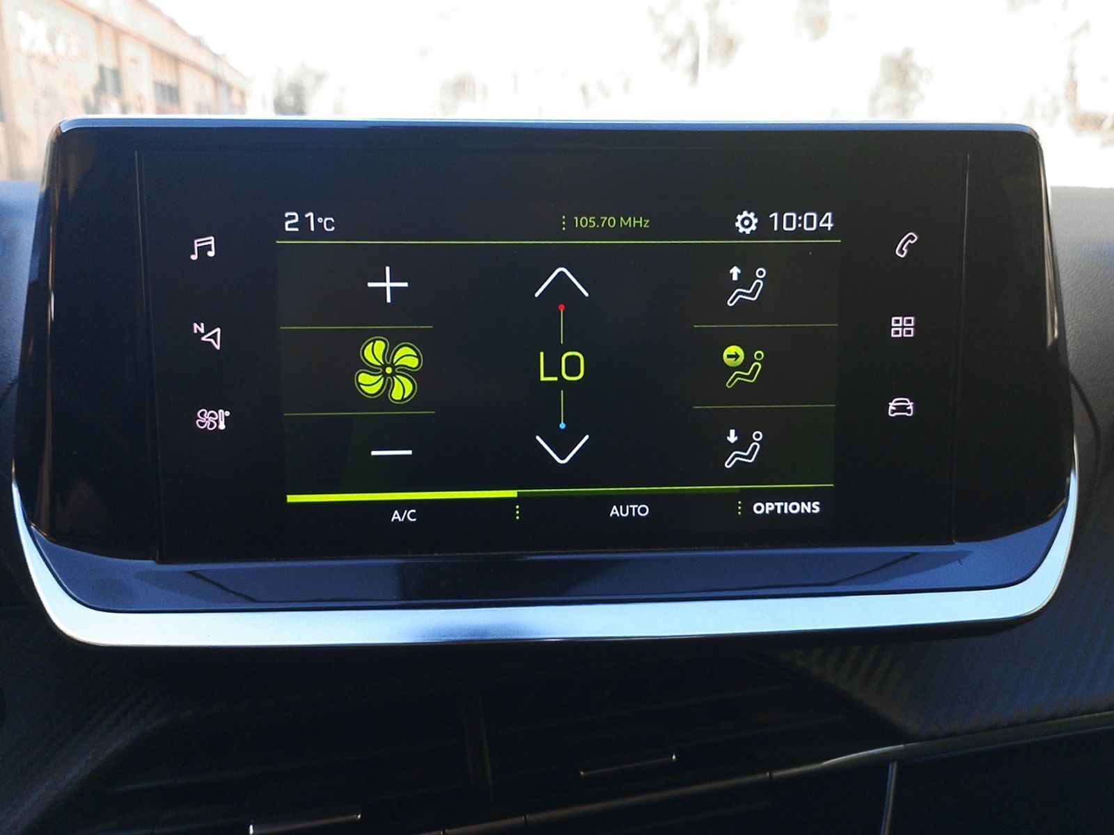 Peugeot 2008 BlueHDi 110 Allure Pack - foto 22