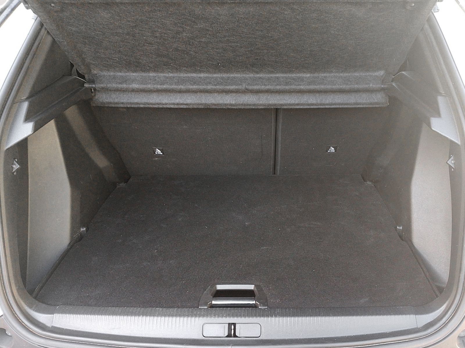 Peugeot 2008 BlueHDi 110 Allure Pack - foto 14