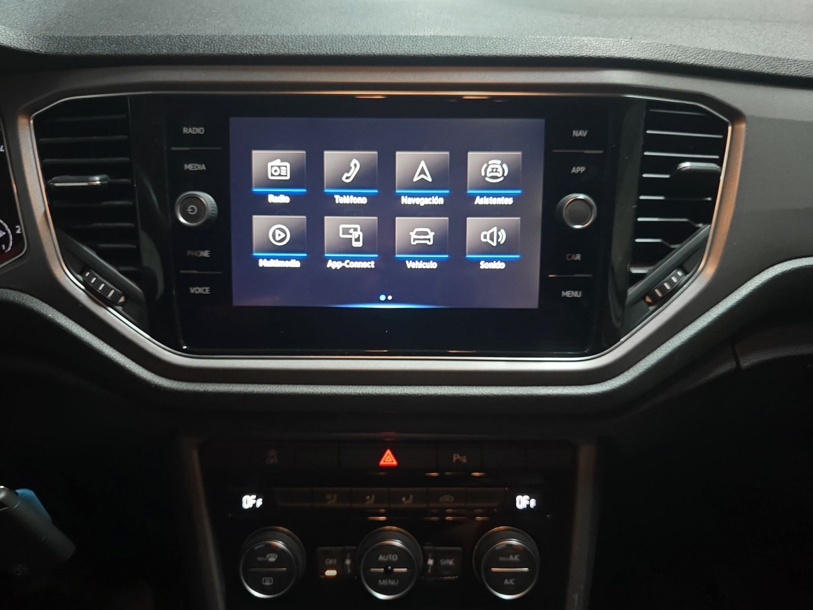 Volkswagen T-Roc Advance R-Line 2.0 TDI - foto 17