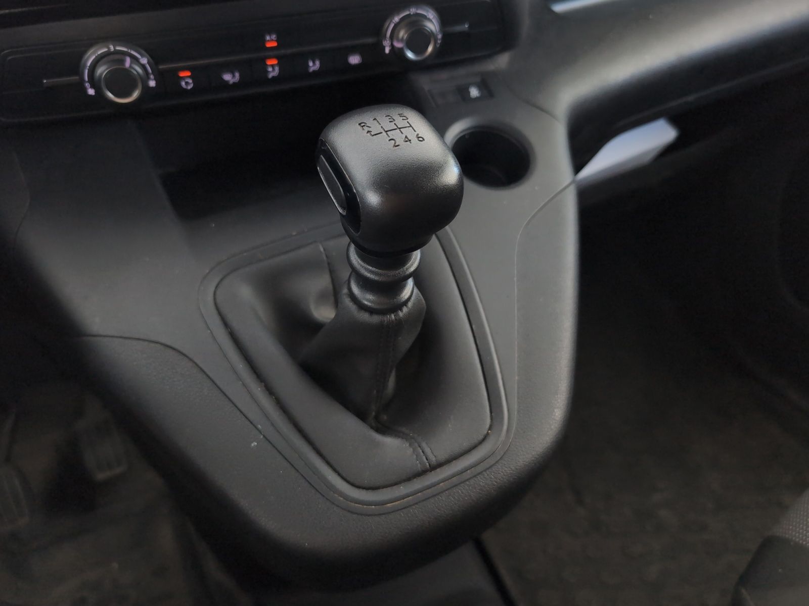 Peugeot Partner Furgon BlueHDi 100 Pro Standard 600kg - foto 15
