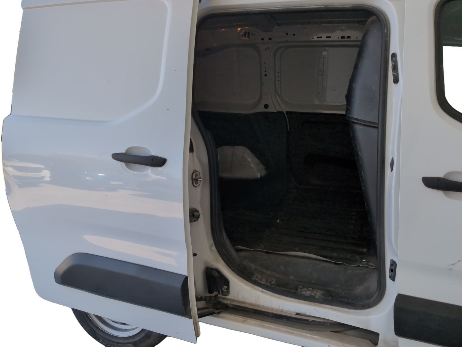 Peugeot Partner Furgon BlueHDi 100 Pro Standard 600kg - foto 13