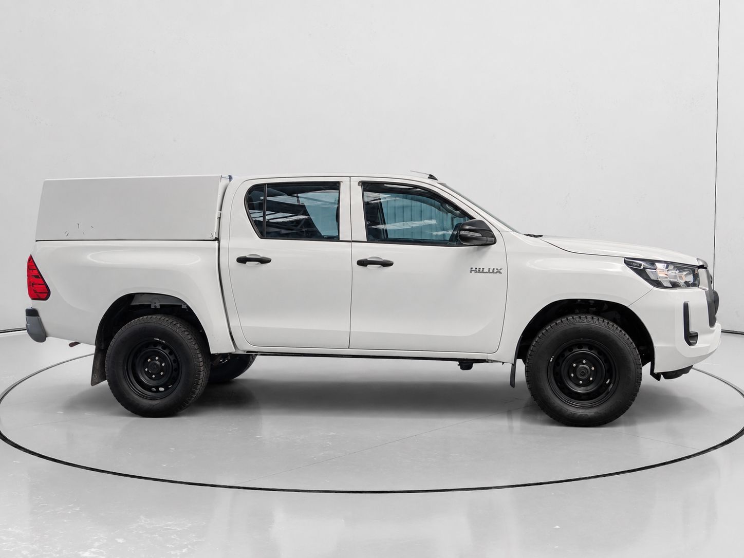 Toyota Hilux 2.4 D-4D Doble Cabina GX - foto 2