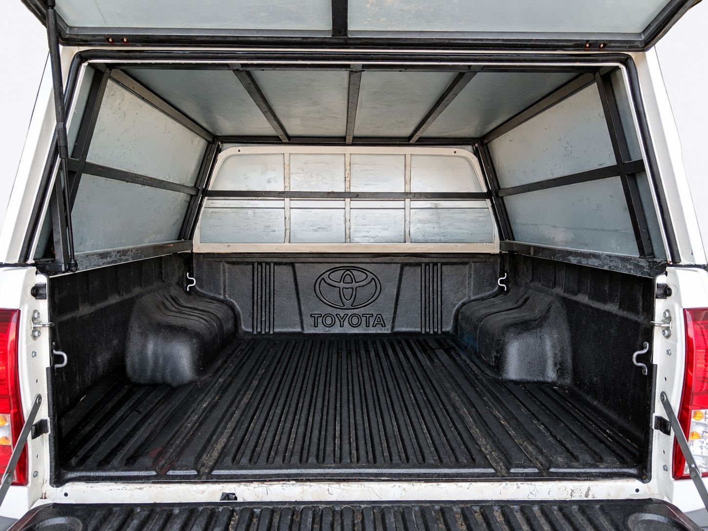 Toyota Hilux 2.4 D-4D Doble Cabina GX - foto 14