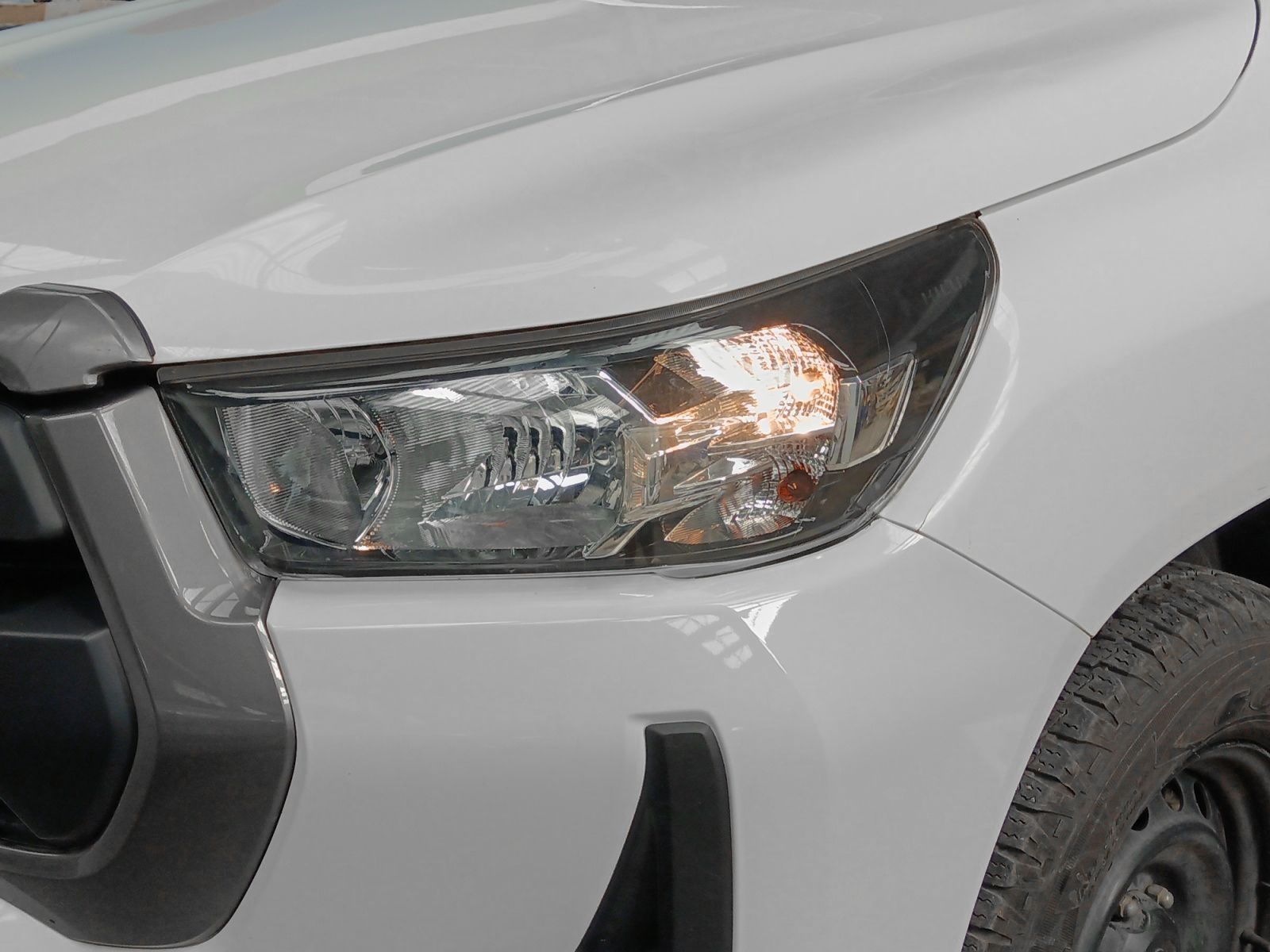 Toyota Hilux 2.4 D-4D Doble Cabina GX - foto 23