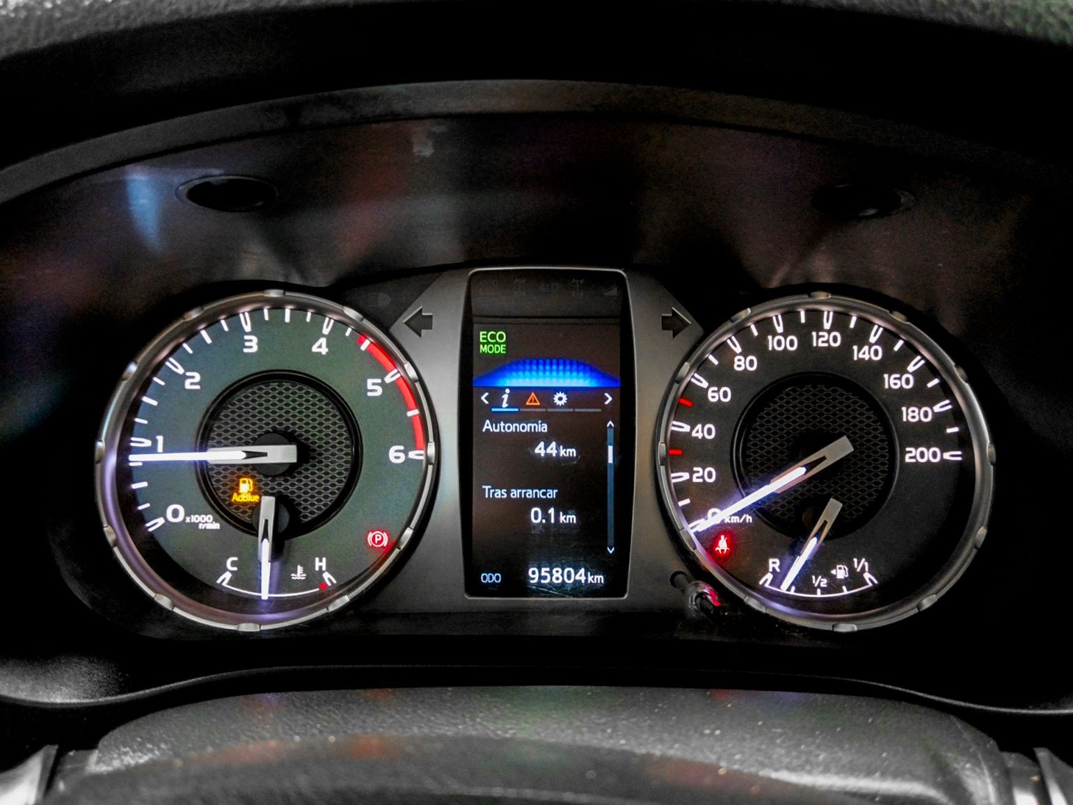 Toyota Hilux 2.4 D-4D Doble Cabina GX - foto 16