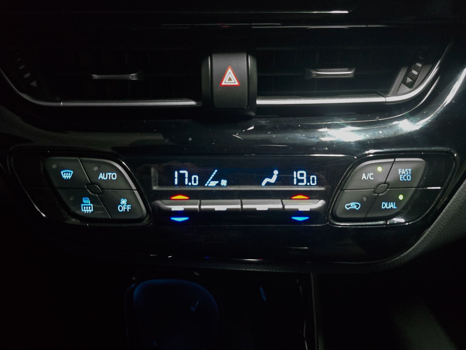 Toyota C-HR 180H Advance - foto 23