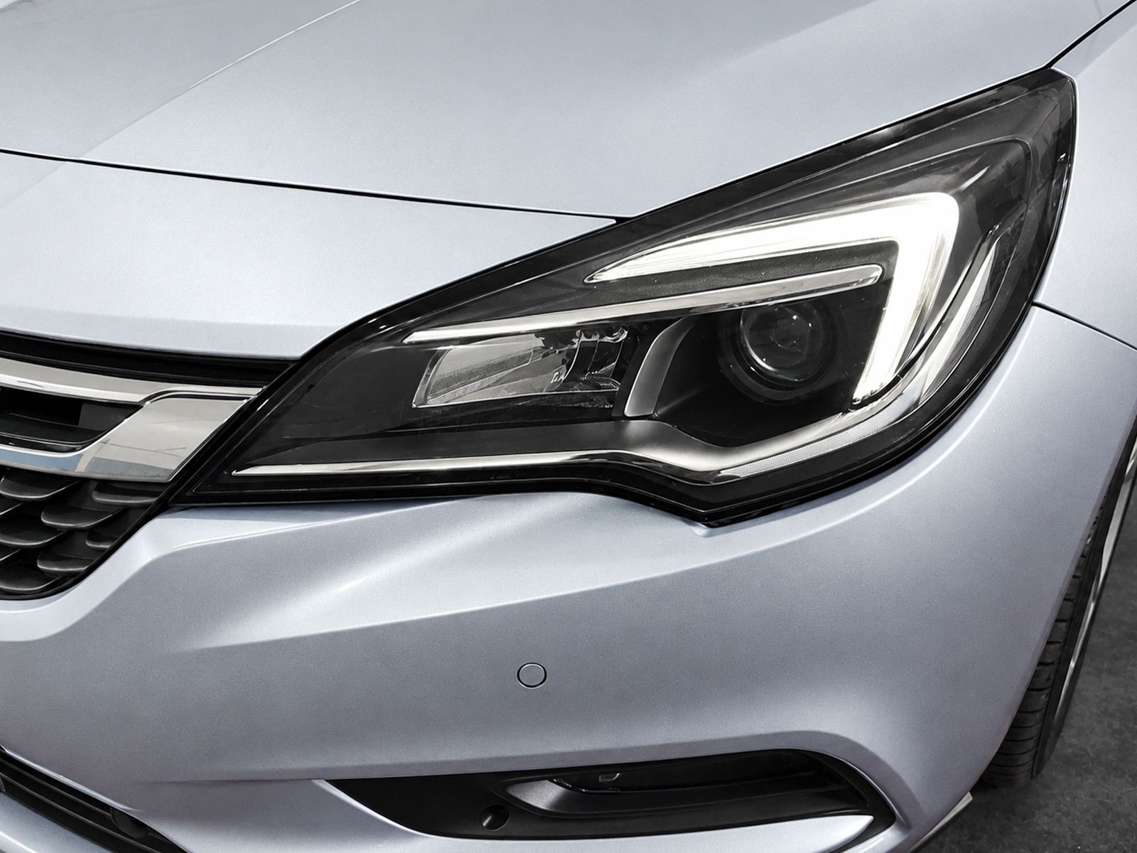 Opel Astra 1.6 CDTi Dynamic - foto 24
