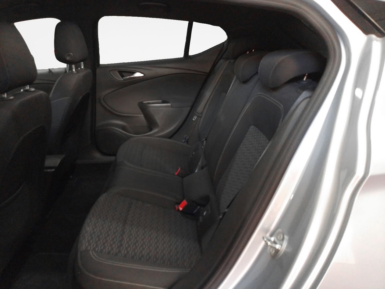 Opel Astra 1.6 CDTi Dynamic - foto 12