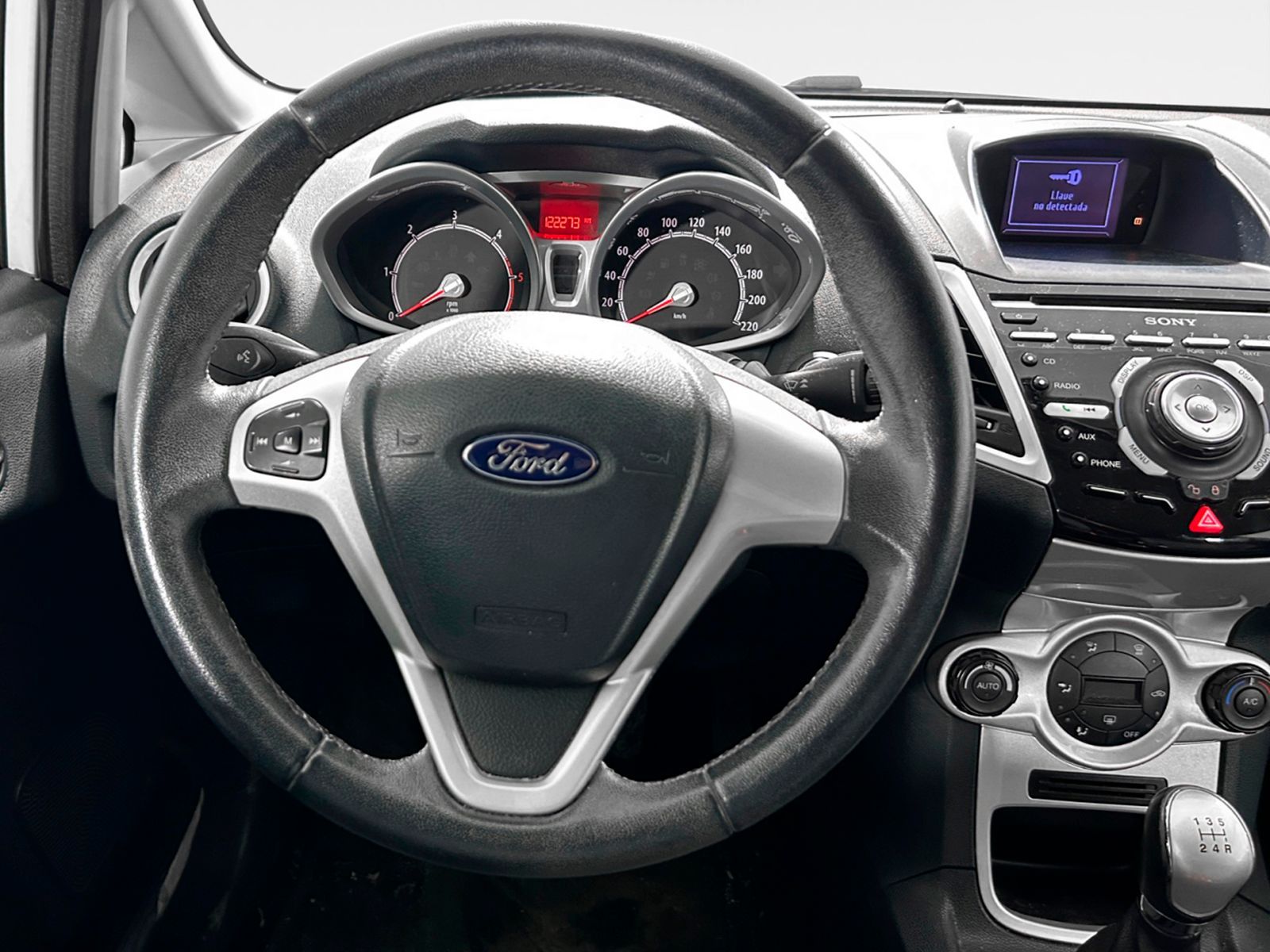 Ford Fiesta 1.6 TDCi Titanium - foto 9