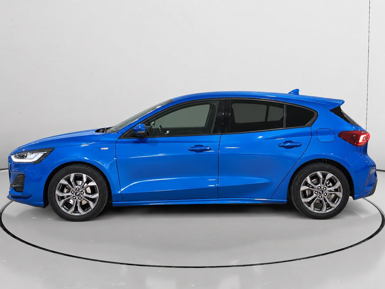 Ford Focus 1.0 EcoBoost MHEV ST-Line - foto 6