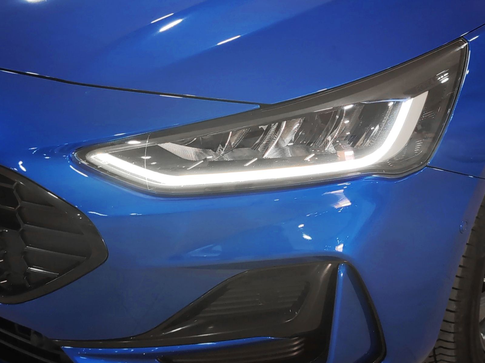 Ford Focus 1.0 EcoBoost MHEV ST-Line - foto 24