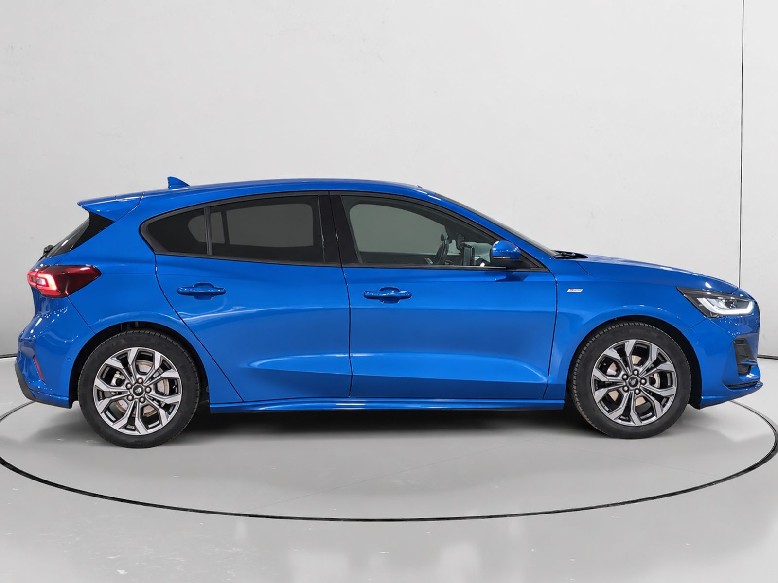 Ford Focus 1.0 EcoBoost MHEV ST-Line - foto 2