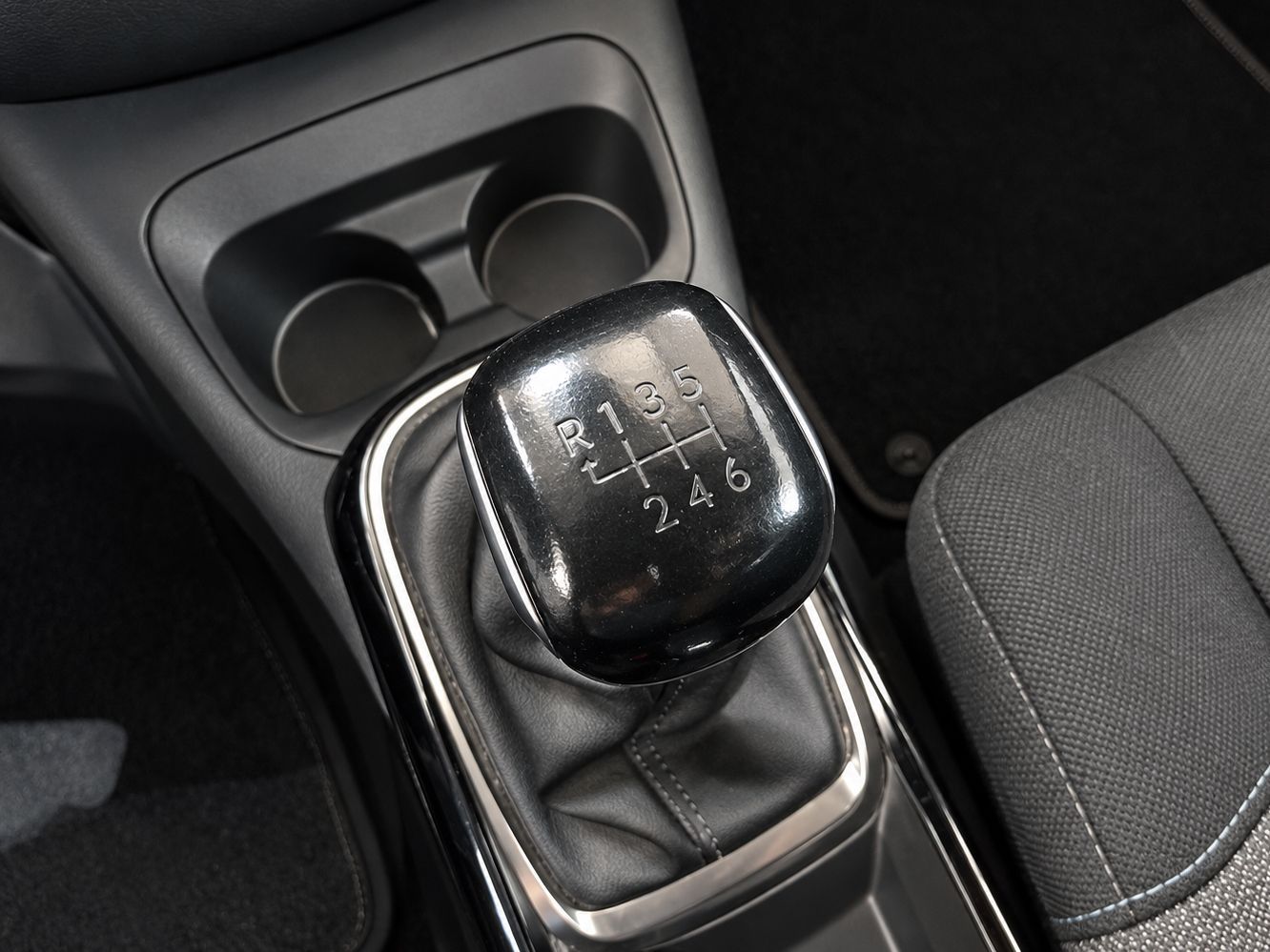 Citroën C4 Cactus PureTech 110 Shine - foto 15