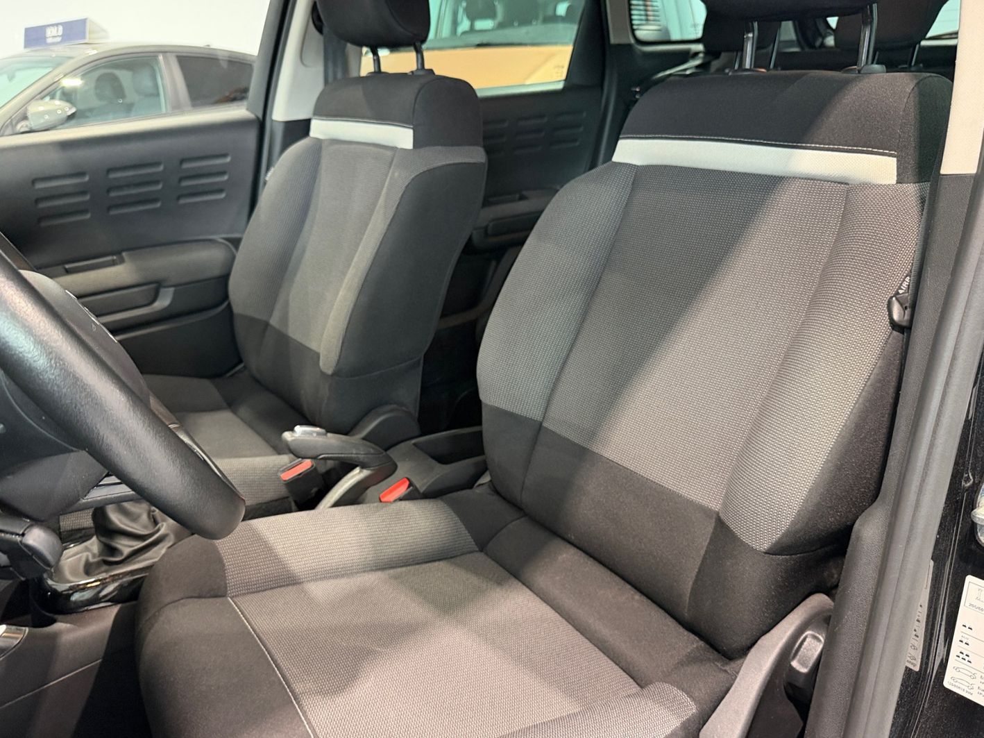 Citroën C3 Aircross PureTech 110 Plus - foto 23