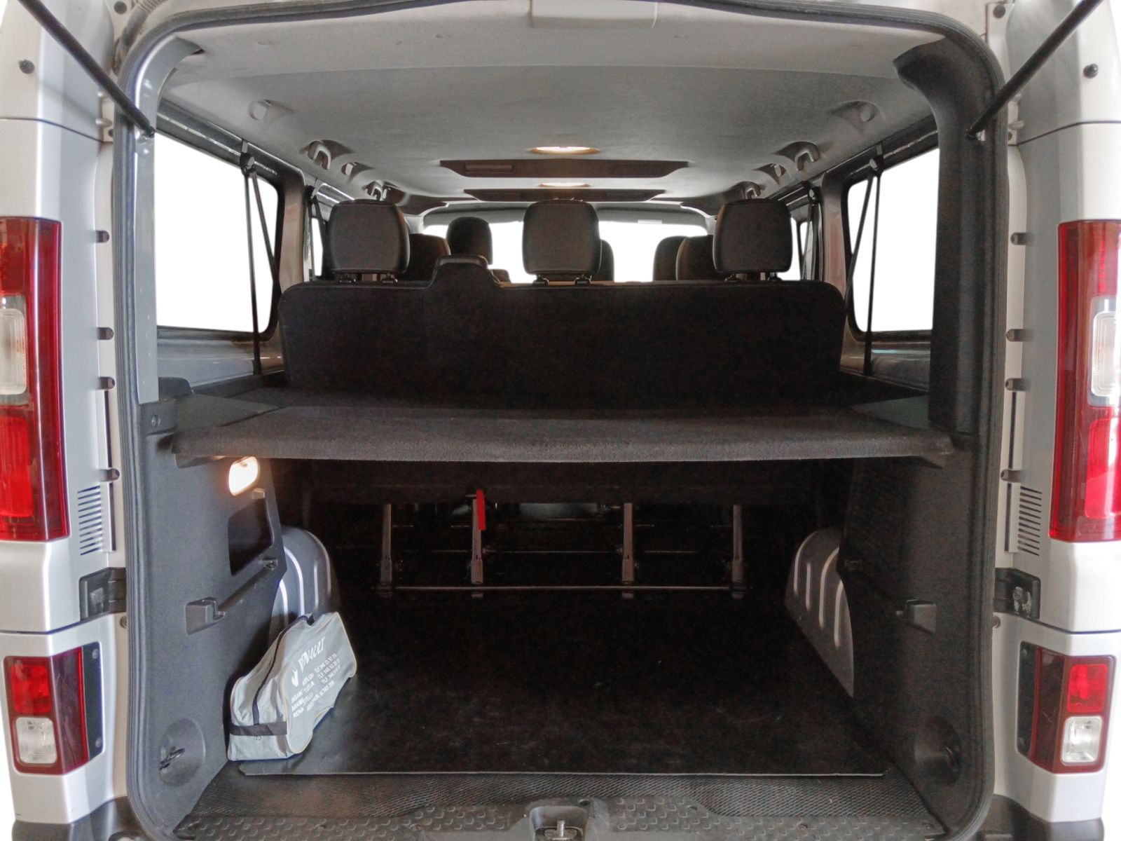 Renault Trafic dCi 125 Combi Largo Energy - foto 15