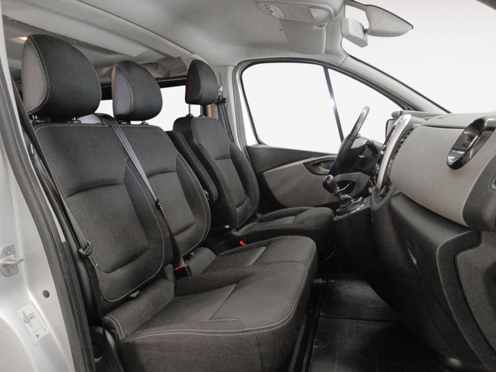 Renault Trafic dCi 125 Combi Largo Energy - foto 11
