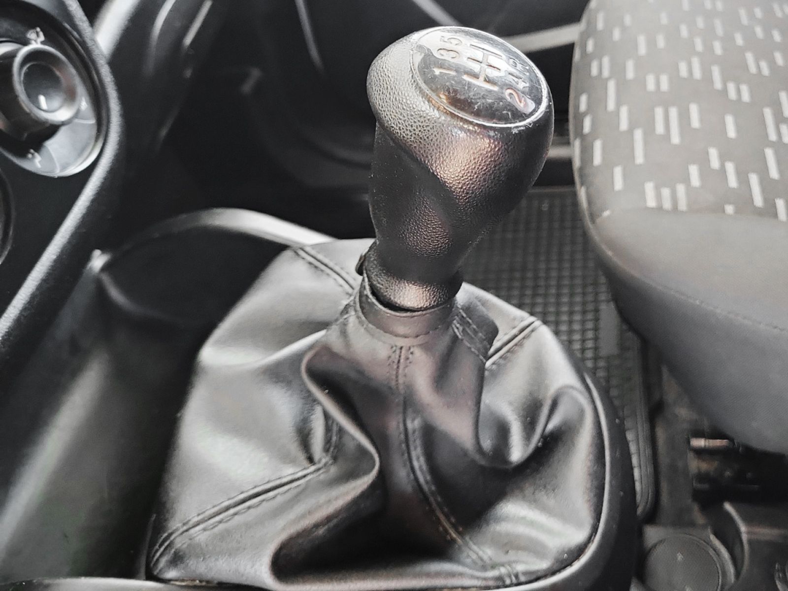 Opel Combo 1.3 CDTI Expression L1H1 - foto 14