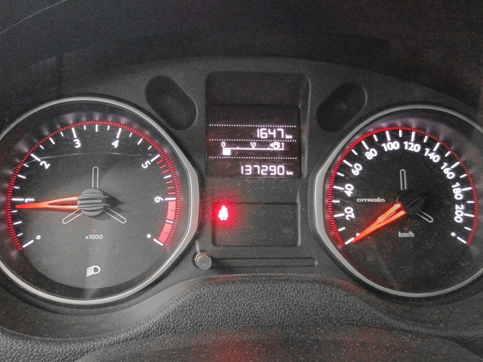 Citroën C-Elysée BlueHDi 100 Shine - foto 15