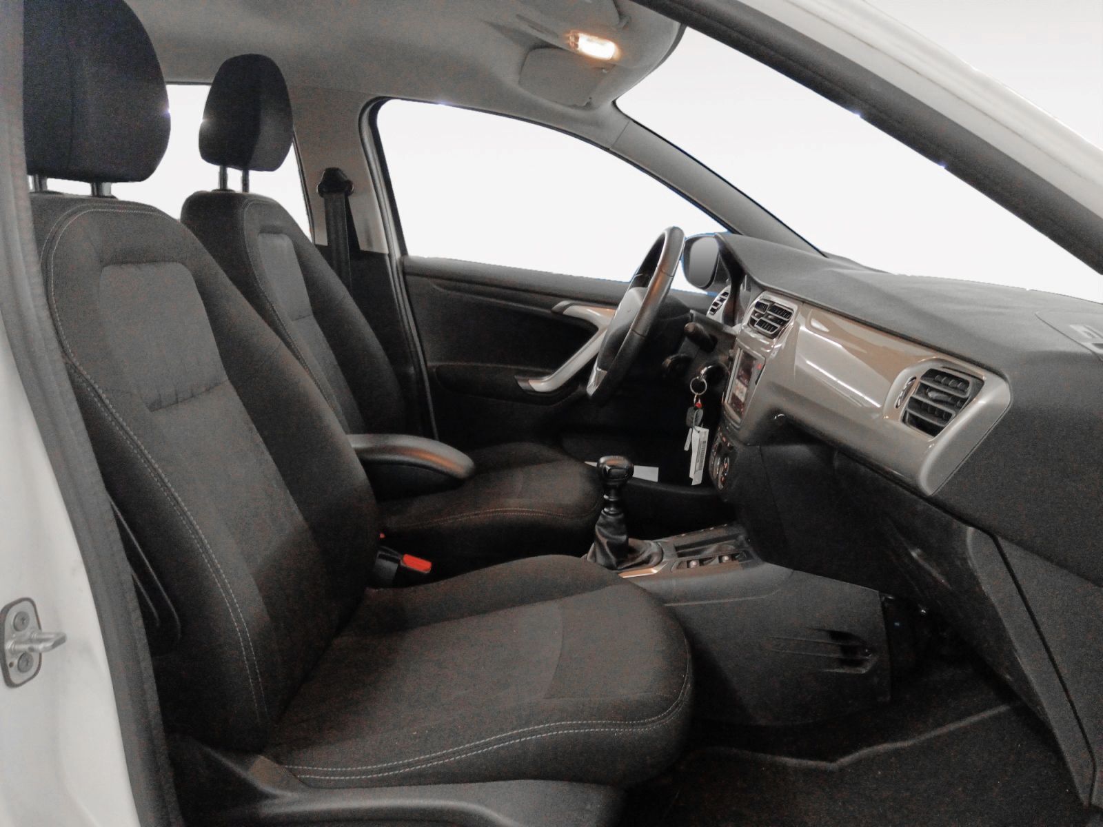 Citroën C-Elysée BlueHDi 100 Shine - foto 12