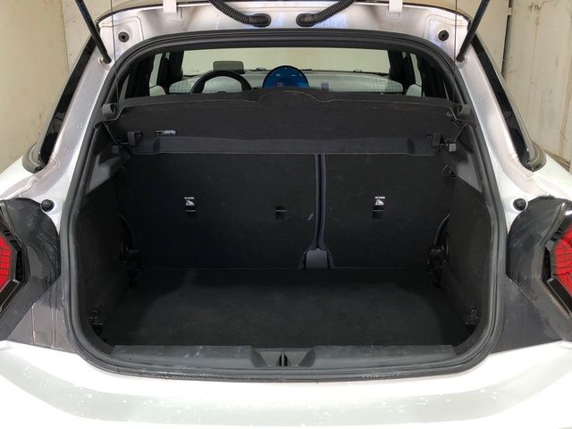 fotoG 12 del MINI MINI Cooper 5 Puertas C 115 kW (156 CV) 156cv Gasolina del 2025 en Madrid