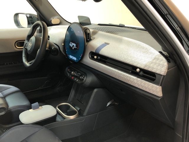 fotoG 7 del MINI MINI Cooper 5 Puertas C 115 kW (156 CV) 156cv Gasolina del 2025 en Madrid