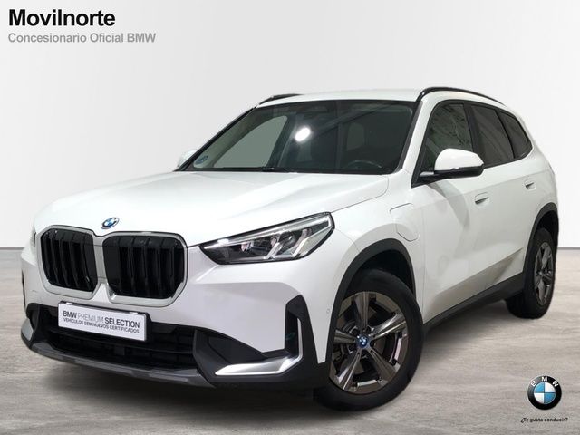 Fotos de BMW X1 xDrive25e color Blanco. Año 2024. 180KW(245CV). Híbrido Electro/Gasolina. En concesionario Movilnorte Las Rozas de Madrid