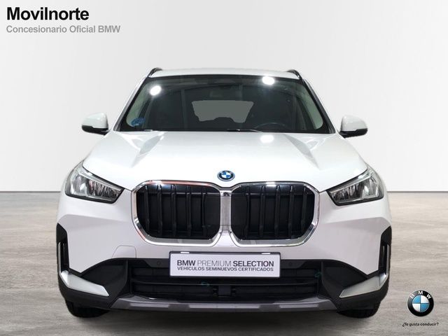 Fotos de BMW X1 xDrive25e color Blanco. Año 2024. 180KW(245CV). Híbrido Electro/Gasolina. En concesionario Movilnorte Las Rozas de Madrid