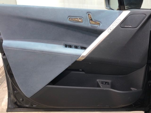 BMW iX xDrive40 color Negro. Año 2021. 240KW(326CV). Eléctrico. En concesionario Movilnorte El Plantio de Madrid