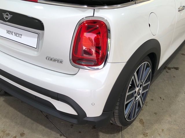 fotoG 17 del MINI MINI Cooper Cabrio 100 kW (136 CV) 136cv Gasolina del 2024 en Madrid