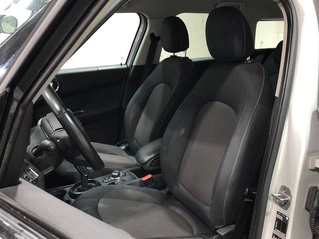 fotoG 20 del MINI MINI Countryman Cooper 100 kW (136 CV) 136cv Gasolina del 2022 en Madrid