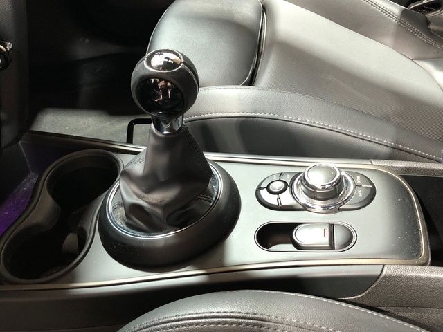 fotoG 16 del MINI MINI Countryman Cooper 100 kW (136 CV) 136cv Gasolina del 2022 en Madrid