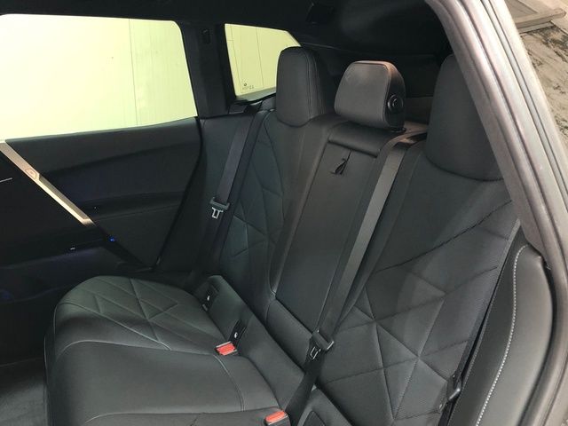 BMW iX xDrive40 color Negro. Año 2024. 240KW(326CV). Eléctrico. En concesionario Movilnorte El Plantio de Madrid