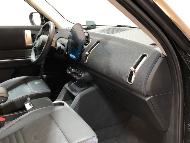 fotoG 7 del MINI MINI Countryman C 125 kW (170 CV) 170cv Gasolina del 2024 en Madrid