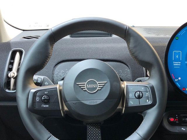 fotoG 13 del MINI MINI Countryman C 125 kW (170 CV) 170cv Gasolina del 2024 en Madrid