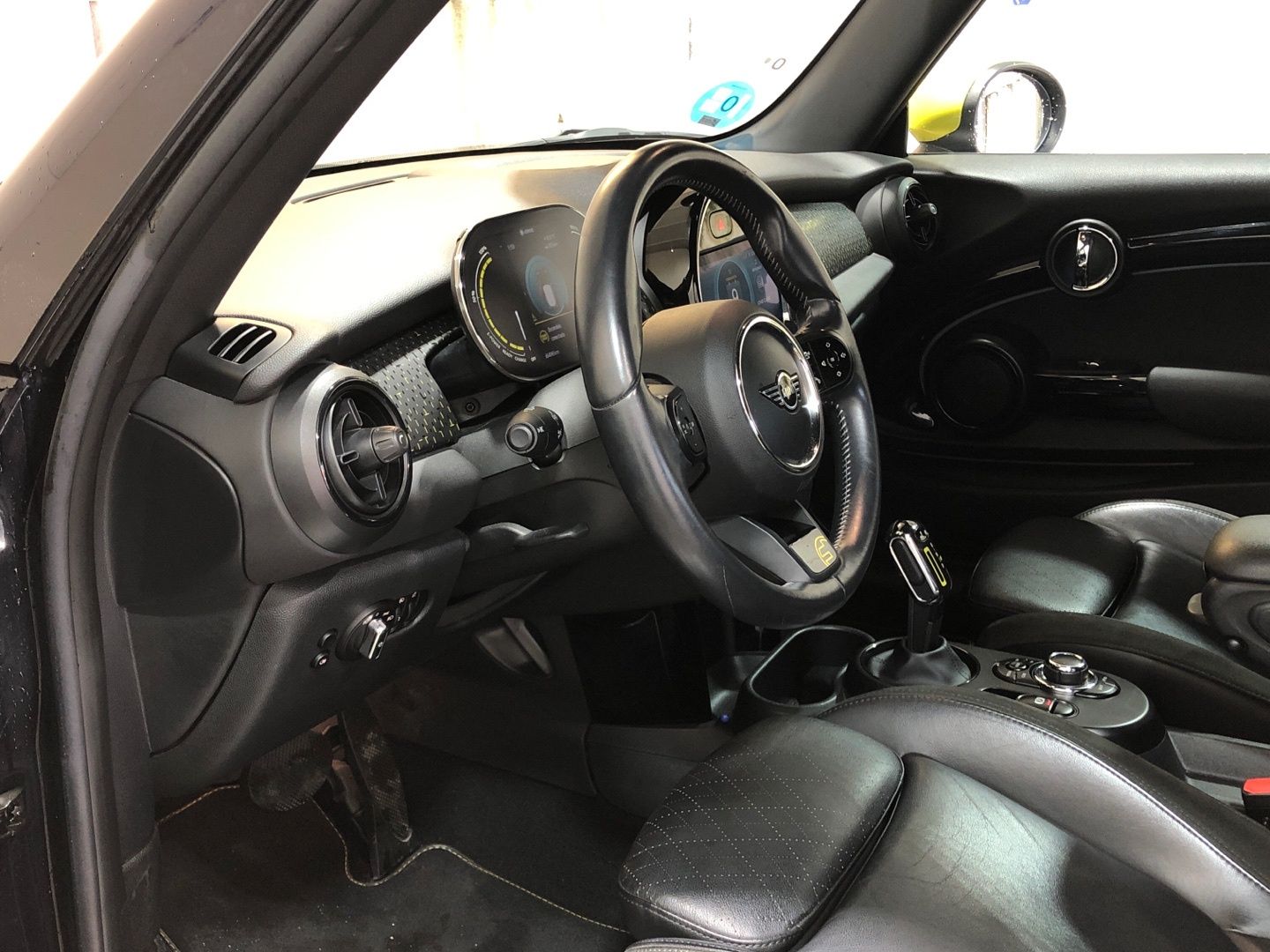 fotoG 10 del MINI MINI Cooper SE 135 kW (184 CV) 184cv Eléctrico del 2022 en Madrid