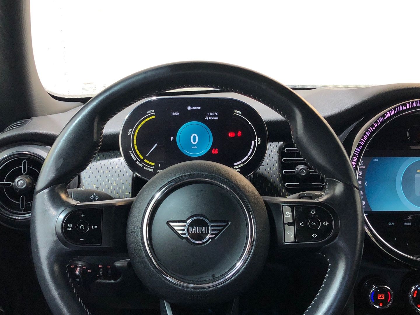 fotoG 13 del MINI MINI Cooper SE 135 kW (184 CV) 184cv Eléctrico del 2022 en Madrid