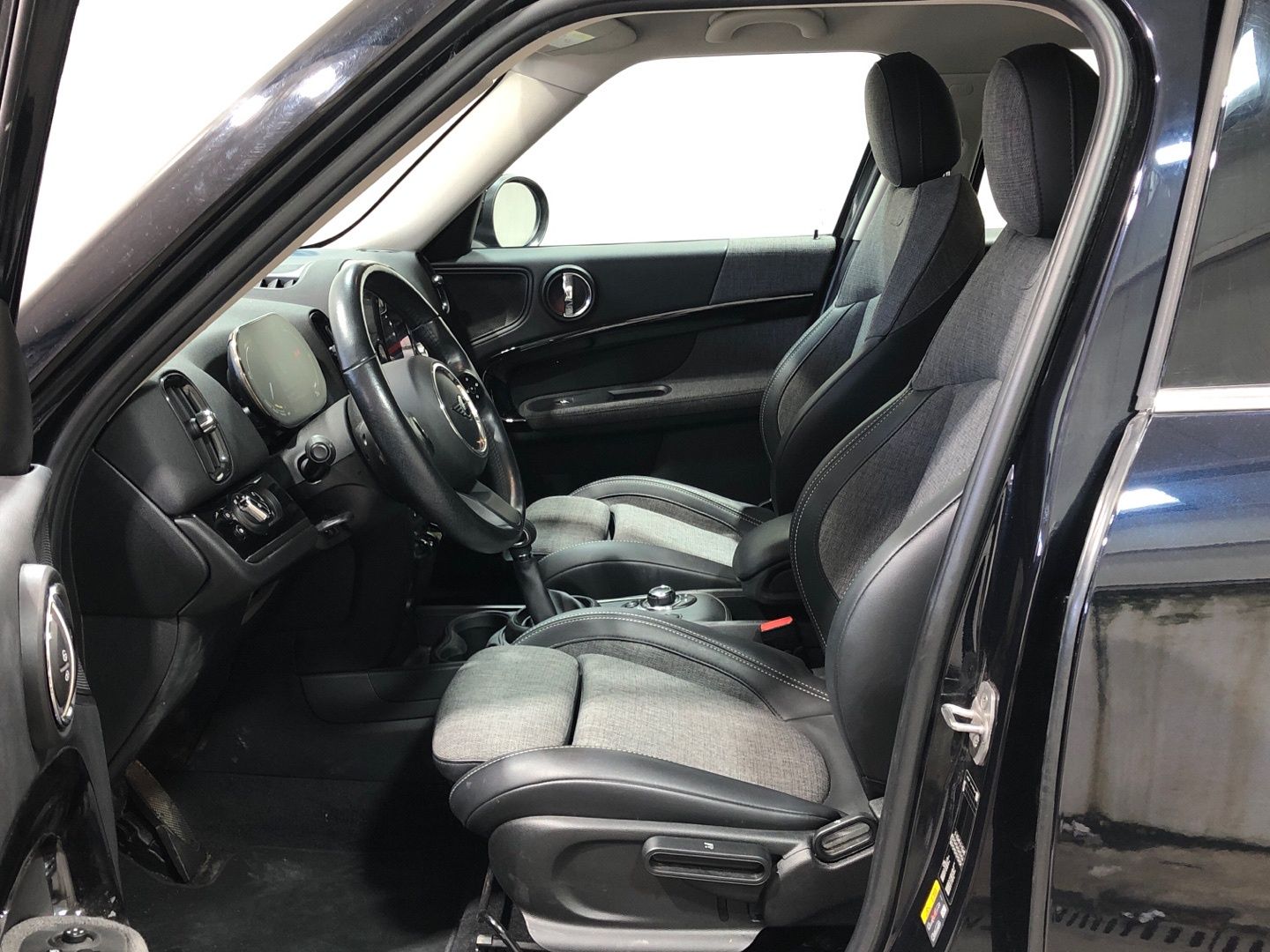 fotoG 19 del MINI MINI Countryman Cooper S E ALL4 162 kW (220 CV) 220cv Híbrido Electro/Gasolina del 2021 en Madrid