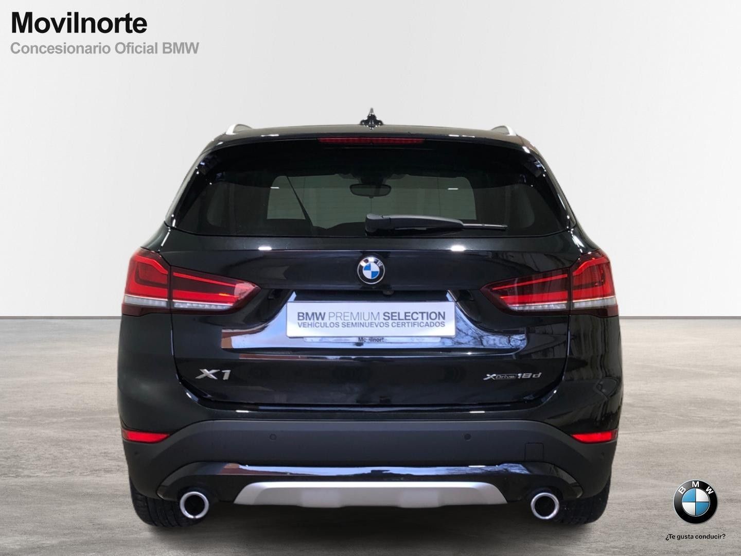 BMW X1 xDrive18d color Negro. Año 2022. 110KW(150CV). Diésel. En concesionario Movilnorte El Carralero de Madrid